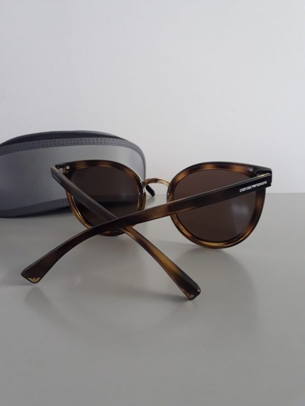 Óculos de Sol Feminino da Emporio Armani - Outlet - Image 2